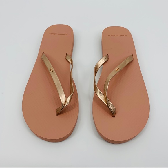 tory burch logo metallic flip flop